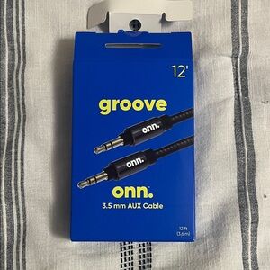 Groove Blue 3.5mm AUX Cable